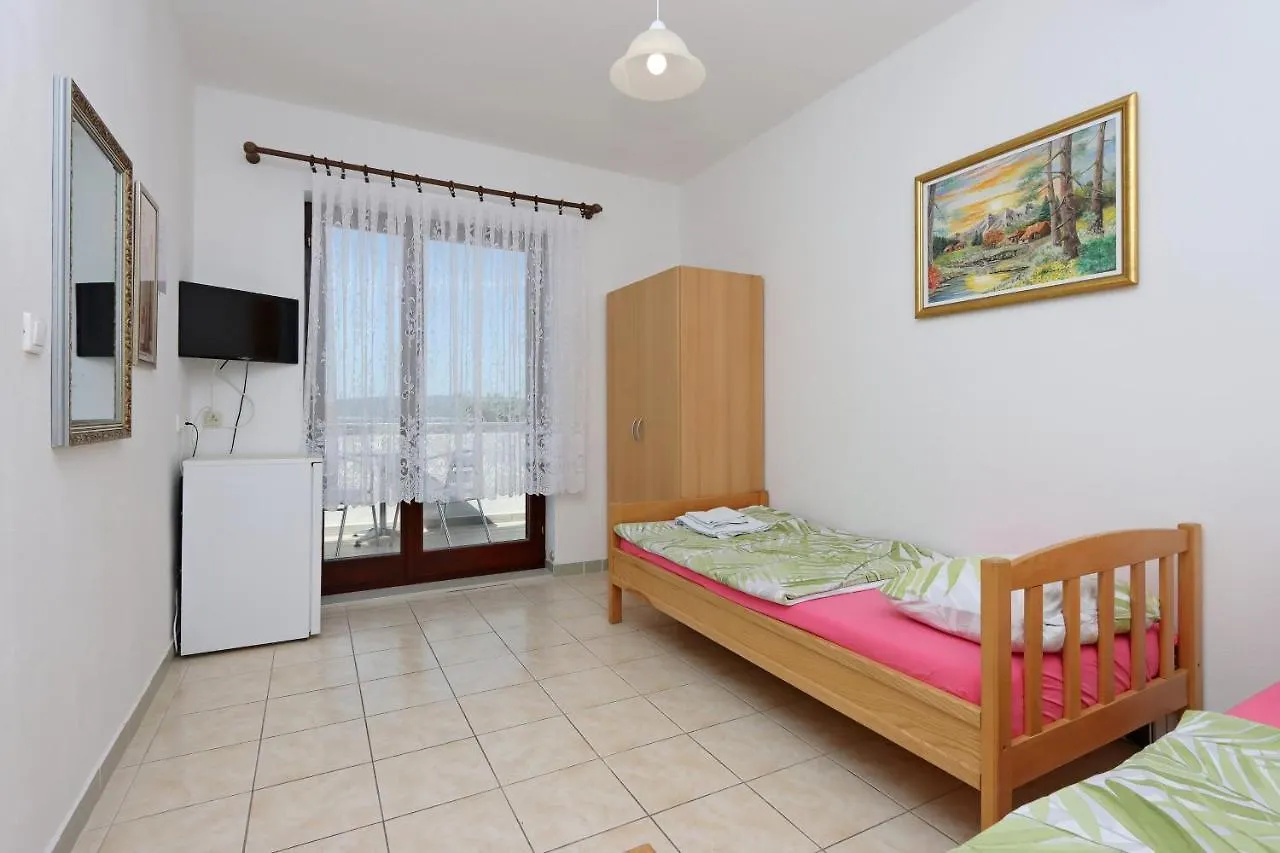 Apartments And Rooms With Parking Space Selce, Crikvenica - 2362