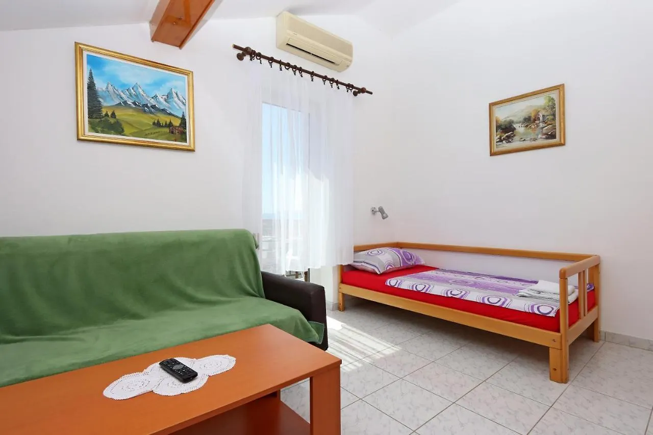 Apartments And Rooms With Parking Space Selce, Crikvenica - 2362 Kroatië