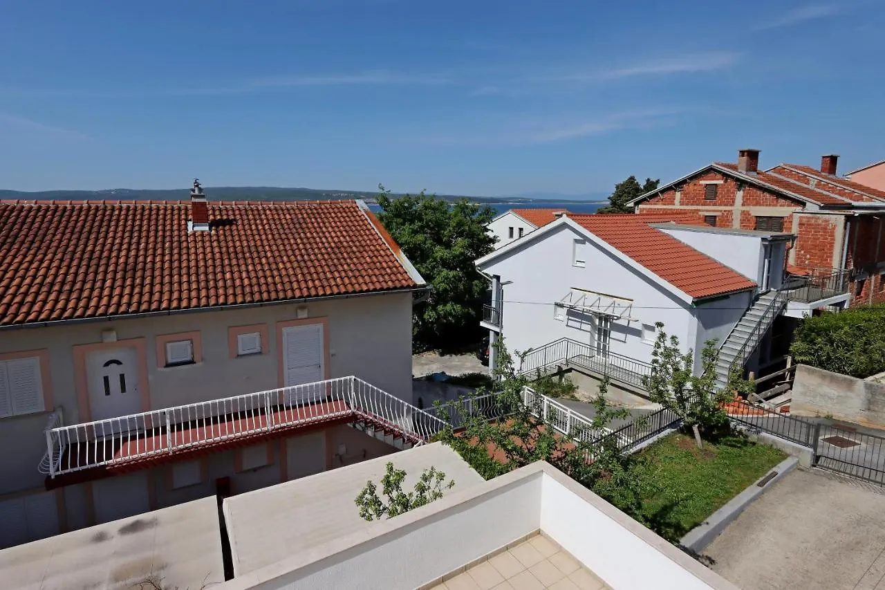 Gasthuis Apartments And Rooms With Parking Space Selce, Crikvenica - 2362