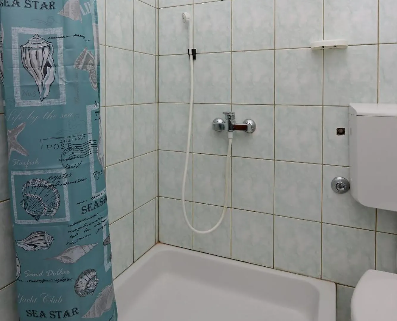 Gasthuis Apartments And Rooms With Parking Space Selce, Crikvenica - 2362
